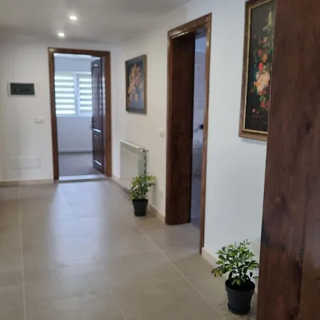 Pensiunea Casa Rares * Curtea De Arges